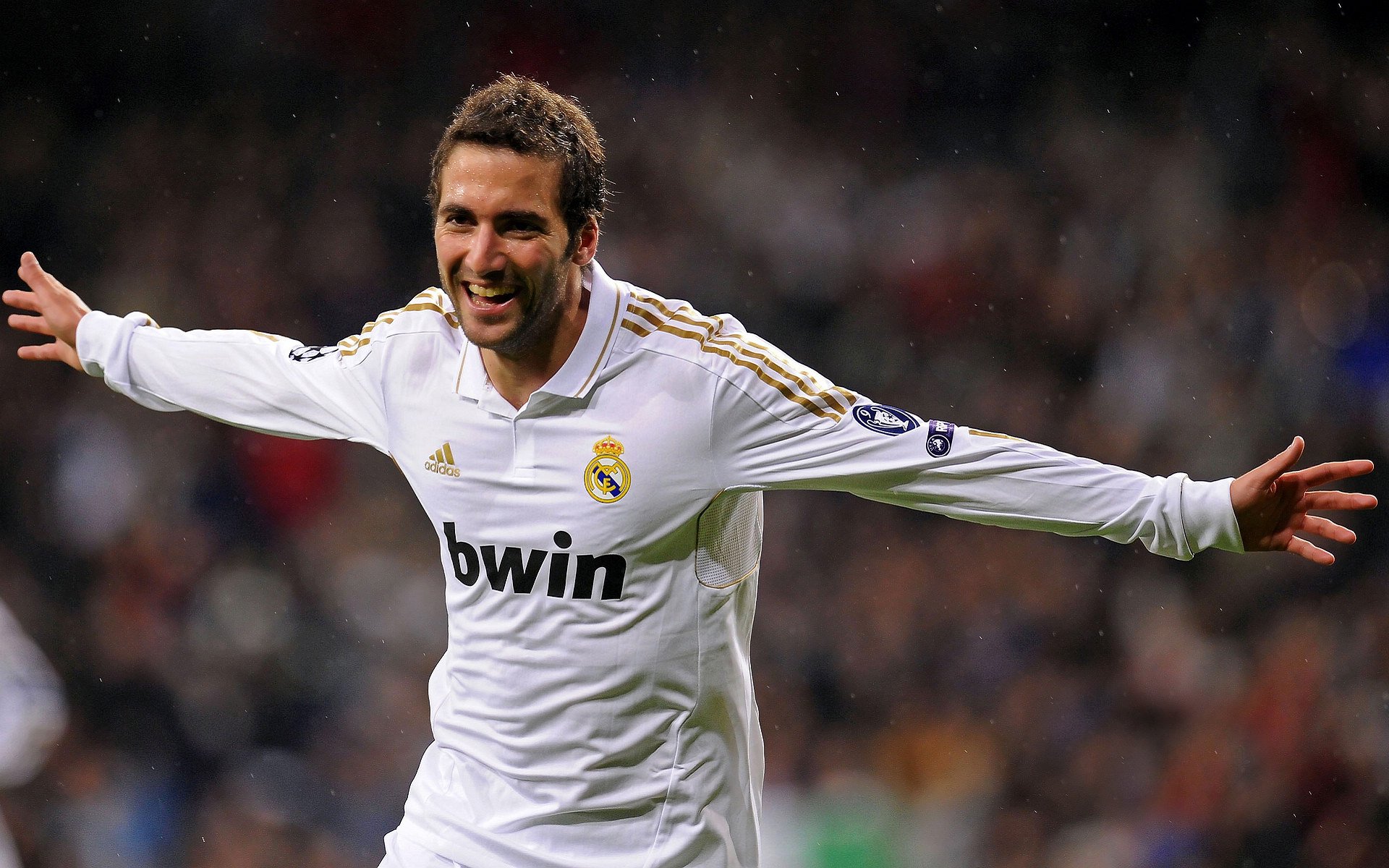 全员参与公益跑步活动彰显体育正能量传递社会关爱温度，跑步公益组织